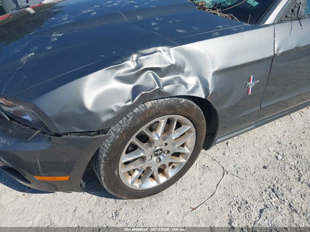 2012 Ford Mustang V6 Premium მანქანა იყიდება აუქციონზე, vin: 1ZVBP8AM9C5261653, აუქციონის ნომერი: 46099854