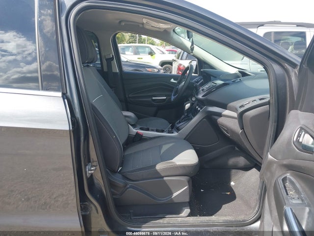 Продажа на аукционе авто 2015 Ford Escape Se, vin: 1FMCU0G93FUA10413, номер лота: 46099878