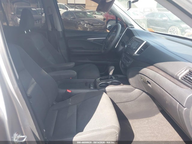 46099929 :رقم المزاد ، 5FPYK3F15KB003390 vin ، 2019 Honda Ridgeline Sport مزاد بيع