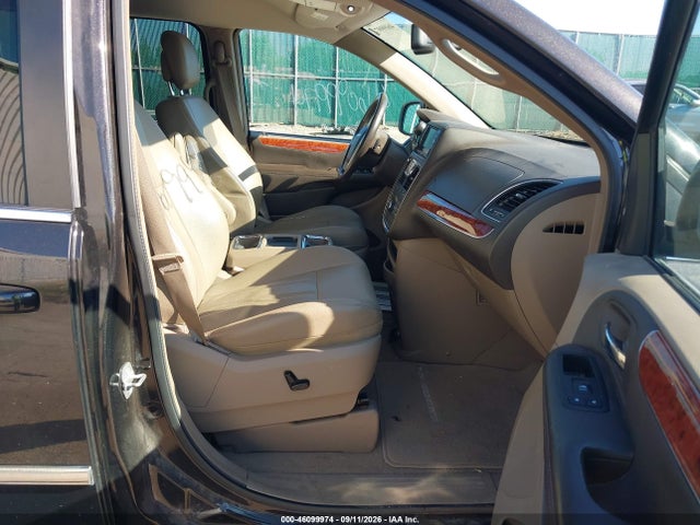 46099974 :رقم المزاد ، 2C4RC1CG7FR639410 vin ، 2015 Chrysler Town & Country Touring-l مزاد بيع