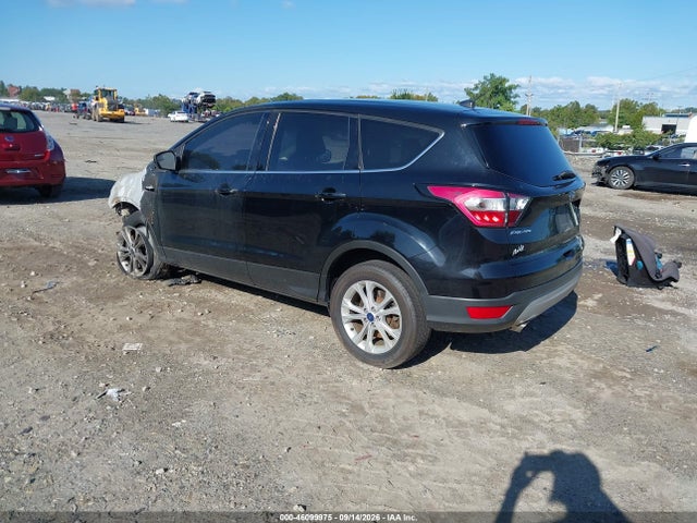 Ford ESCAPE SE 2017 1FMCU9G91HUD66835 Image 3