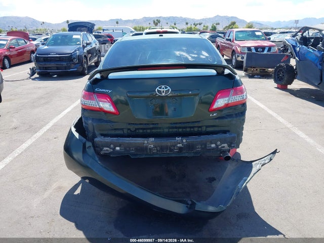 46099987 :رقم المزاد ، 4T1BF3EK3BU655425 vin ، 2011 Toyota Camry Le مزاد بيع