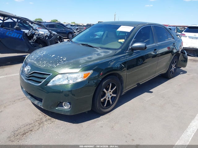 46099987 :رقم المزاد ، 4T1BF3EK3BU655425 vin ، 2011 Toyota Camry Le مزاد بيع
