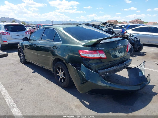 46099987 :رقم المزاد ، 4T1BF3EK3BU655425 vin ، 2011 Toyota Camry Le مزاد بيع