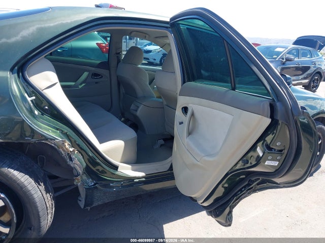 46099987 :رقم المزاد ، 4T1BF3EK3BU655425 vin ، 2011 Toyota Camry Le مزاد بيع