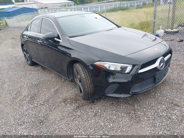 46100042 :رقم المزاد ، WDD3G4FB4KW033968 vin ، 2019 Mercedes-benz A 220 4matic مزاد بيع