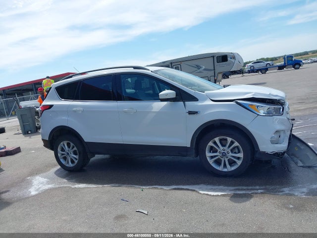 Ford ESCAPE SE 2018 1FMCU9GD8JUD08814 Image 13
