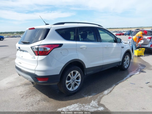 Ford ESCAPE SE 2018 1FMCU9GD8JUD08814 Image 4