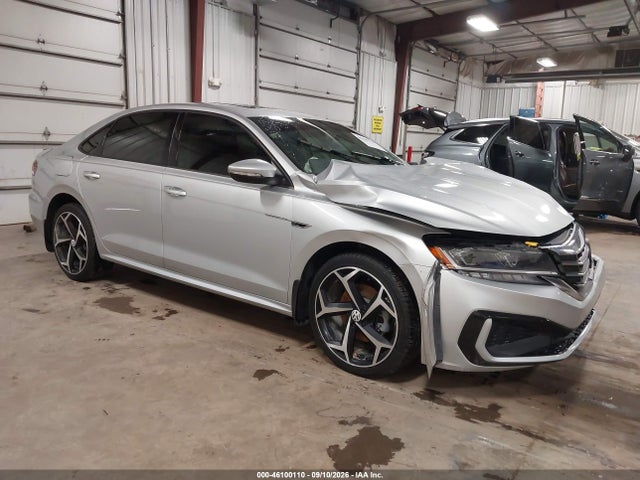46100110 :رقم المزاد ، 1VWMA7A33LC010439 vin ، 2020 Volkswagen Passat 2.0t R-line مزاد بيع