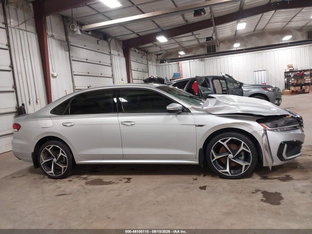 46100110 :رقم المزاد ، 1VWMA7A33LC010439 vin ، 2020 Volkswagen Passat 2.0t R-line مزاد بيع