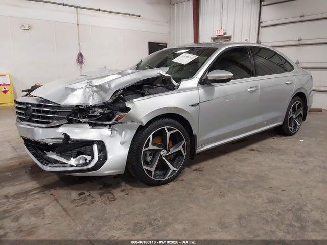 46100110 :رقم المزاد ، 1VWMA7A33LC010439 vin ، 2020 Volkswagen Passat 2.0t R-line مزاد بيع