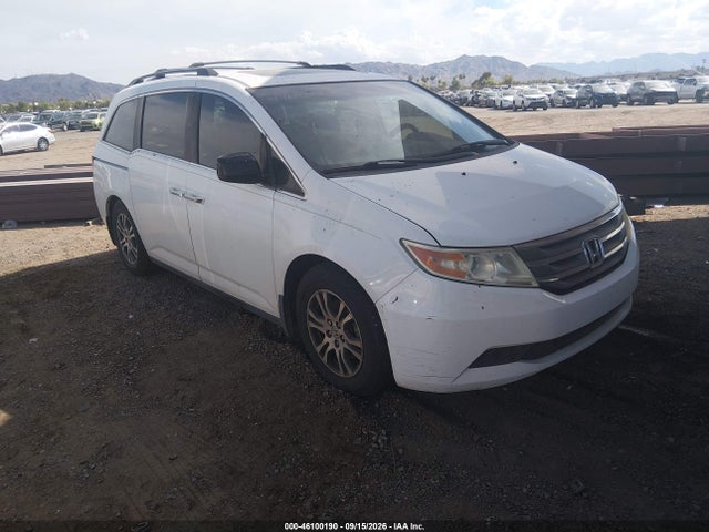 46100190 :رقم المزاد ، 5FNRL5H61BB002350 vin ، 2011 Honda Odyssey Ex-l مزاد بيع