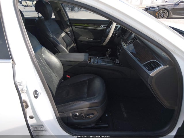 Продажа на аукционе авто 2015 Hyundai Genesis 3.8, vin: KMHGN4JE4FU017270, номер лота: 46100197