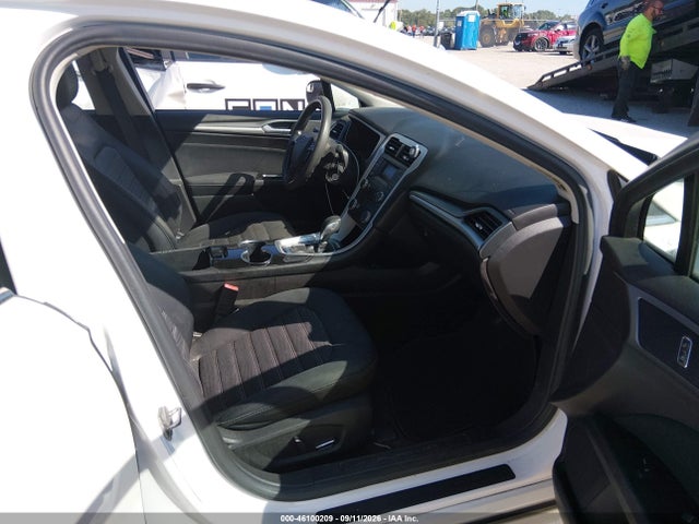46100209 :رقم المزاد ، 3FA6P0H72GR256079 vin ، 2016 Ford Fusion Se مزاد بيع