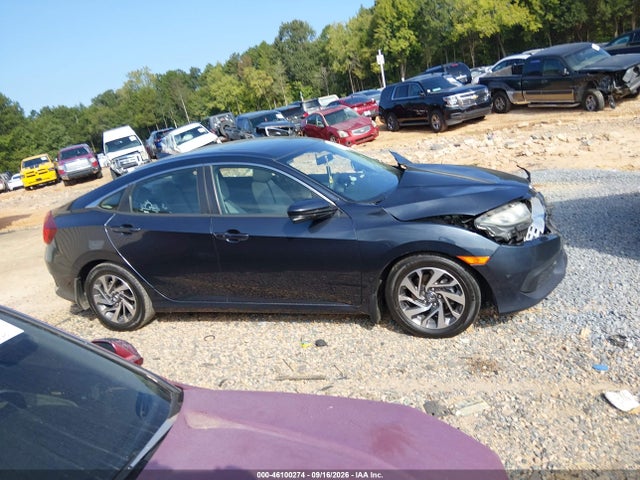 Продажа на аукционе авто 2018 Honda Civic Ex, vin: 19XFC2F75JE017676, номер лота: 46100274