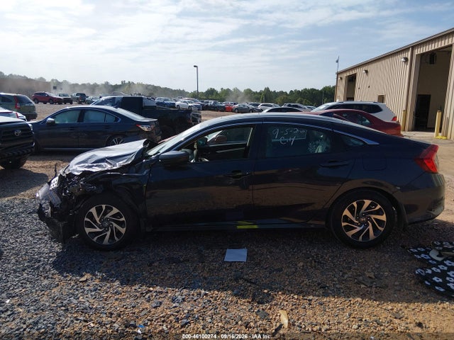 Продажа на аукционе авто 2018 Honda Civic Ex, vin: 19XFC2F75JE017676, номер лота: 46100274