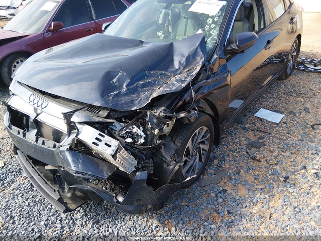 Продажа на аукционе авто 2018 Honda Civic Ex, vin: 19XFC2F75JE017676, номер лота: 46100274