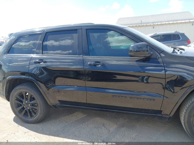 46100275 :رقم المزاد ، 1C4RJEAGXJC428543 vin ، 2018 Jeep Grand Cherokee Altitude 4x2 مزاد بيع