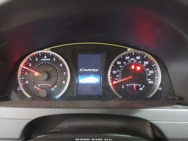 46100293 :رقم المزاد ، 4T1BF1FK4HU382877 vin ، 2017 Toyota Camry Se مزاد بيع