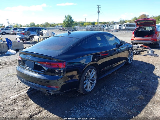46100307 :رقم المزاد ، WAUFNCF52KA010586 vin ، 2019 Audi A5 45 Premium مزاد بيع