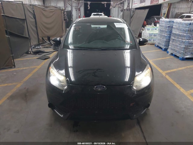46100321 :رقم المزاد ، 1FADP3L92EL346359 vin ، 2014 Ford Focus St مزاد بيع