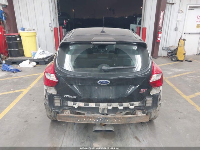 46100321 :رقم المزاد ، 1FADP3L92EL346359 vin ، 2014 Ford Focus St مزاد بيع