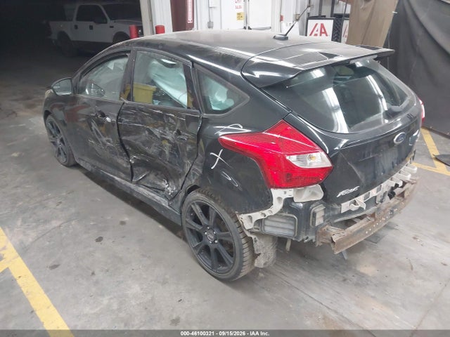 46100321 :رقم المزاد ، 1FADP3L92EL346359 vin ، 2014 Ford Focus St مزاد بيع