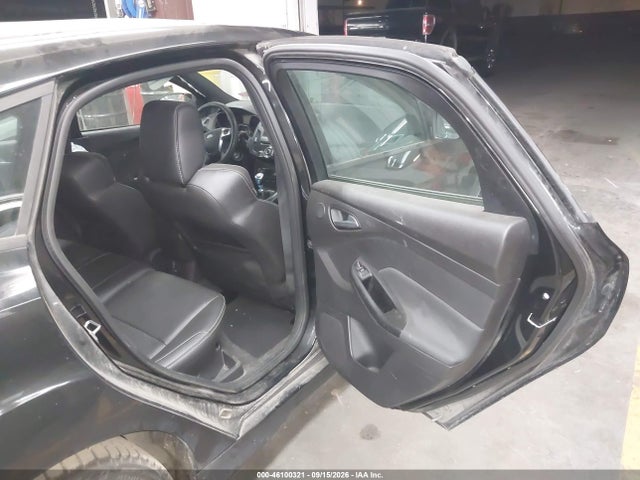 46100321 :رقم المزاد ، 1FADP3L92EL346359 vin ، 2014 Ford Focus St مزاد بيع