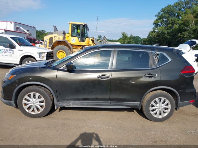 2017 Nissan Rogue S მანქანა იყიდება აუქციონზე, vin: KNMAT2MTXHP519894, აუქციონის ნომერი: 46100365