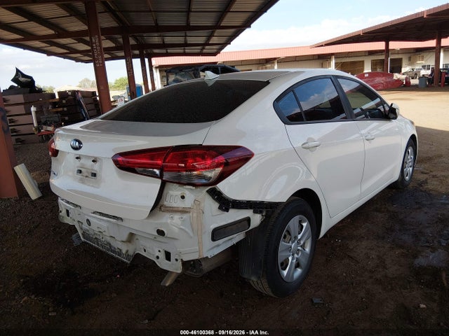 KIA FORTE LX 2018 3KPFK4A79JE183589 Image 13