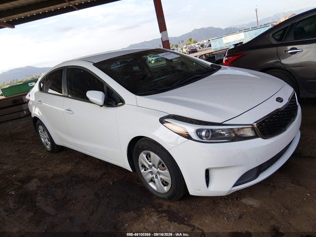 KIA FORTE LX 2018 3KPFK4A79JE183589 Image 17