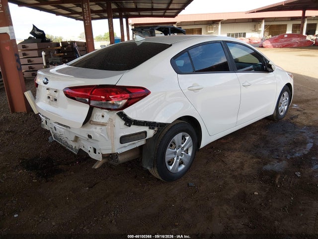 KIA FORTE LX 2018 3KPFK4A79JE183589 Image 4