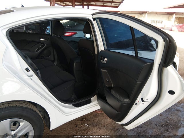 KIA FORTE LX 2018 3KPFK4A79JE183589 Image 8