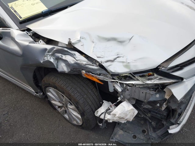 4T1B11HK6JU123793 Toyota CAMRY LE