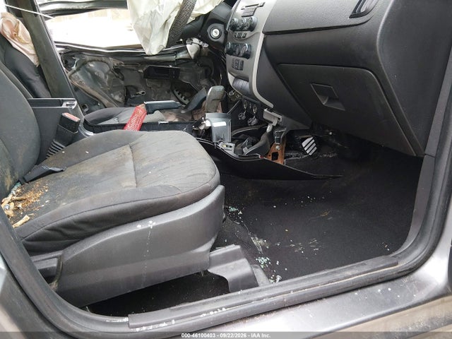 Продажа на аукционе авто 2011 Ford Focus Se, vin: 1FAHP3FN0BW121927, номер лота: 46100403