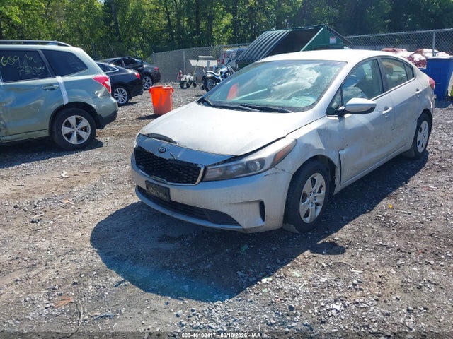 2017 Kia Forte Lx მანქანა იყიდება აუქციონზე, vin: 3KPFK4A77HE028016, აუქციონის ნომერი: 46100417