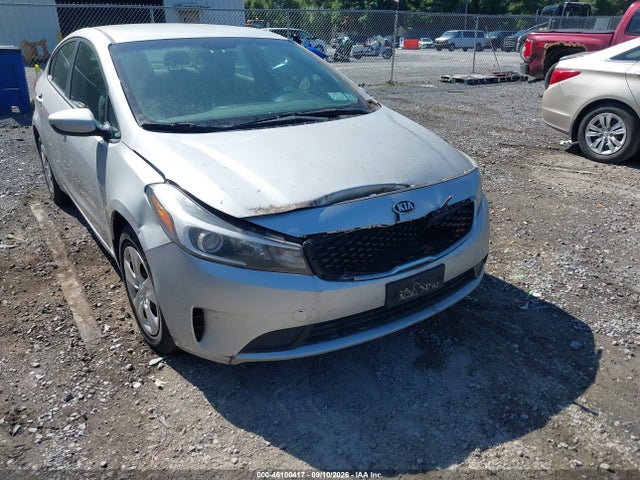 2017 Kia Forte Lx მანქანა იყიდება აუქციონზე, vin: 3KPFK4A77HE028016, აუქციონის ნომერი: 46100417