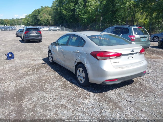 2017 Kia Forte Lx მანქანა იყიდება აუქციონზე, vin: 3KPFK4A77HE028016, აუქციონის ნომერი: 46100417