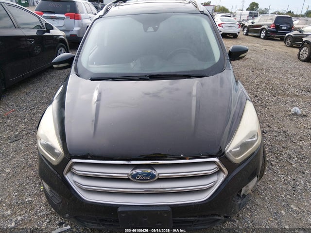 2017 Ford Escape Titanium მანქანა იყიდება აუქციონზე, vin: 1FMCU9J99HUB79352, აუქციონის ნომერი: 46100426