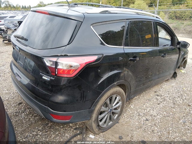 2017 Ford Escape Titanium მანქანა იყიდება აუქციონზე, vin: 1FMCU9J99HUB79352, აუქციონის ნომერი: 46100426