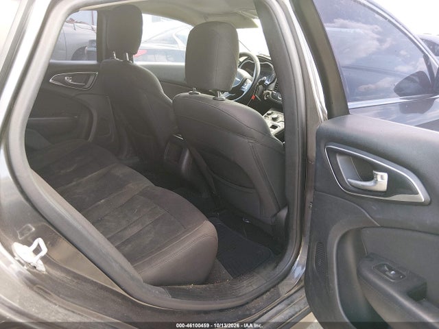 2015 Chrysler 200 Limited მანქანა იყიდება აუქციონზე, vin: 1C3CCCAB4FN669684, აუქციონის ნომერი: 46100459
