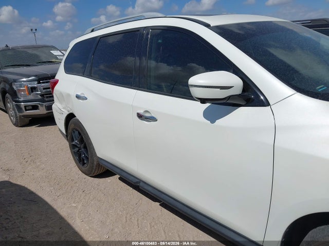 Продажа на аукционе авто 2017 Nissan Pathfinder Sl, vin: 5N1DR2MN1HC633699, номер лота: 46100483