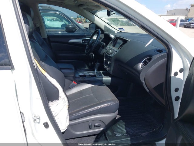 Продажа на аукционе авто 2017 Nissan Pathfinder Sl, vin: 5N1DR2MN1HC633699, номер лота: 46100483