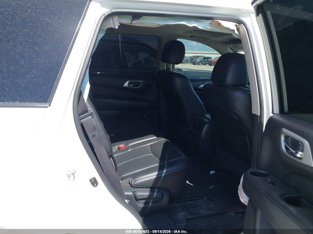 Продажа на аукционе авто 2017 Nissan Pathfinder Sl, vin: 5N1DR2MN1HC633699, номер лота: 46100483