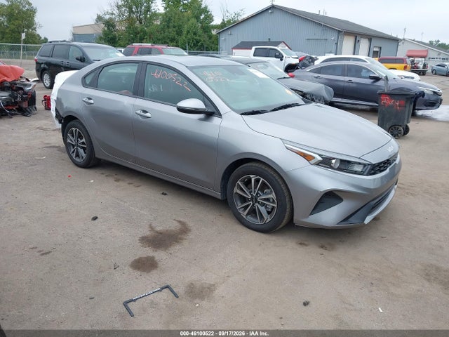 2024 Kia Forte Lxs მანქანა იყიდება აუქციონზე, vin: 3KPF24AD6RE816325, აუქციონის ნომერი: 46100522