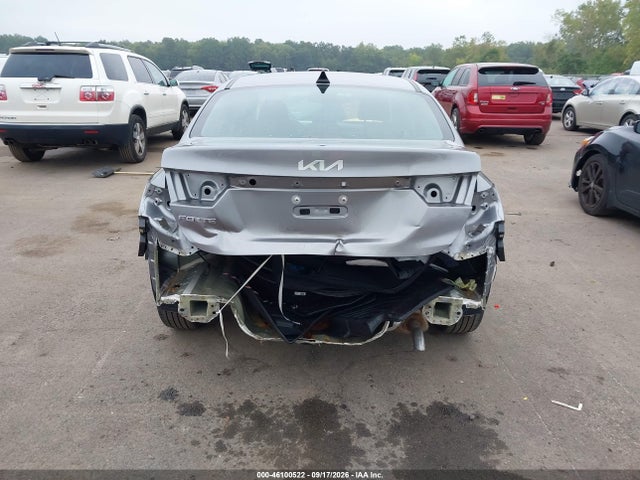 2024 Kia Forte Lxs მანქანა იყიდება აუქციონზე, vin: 3KPF24AD6RE816325, აუქციონის ნომერი: 46100522
