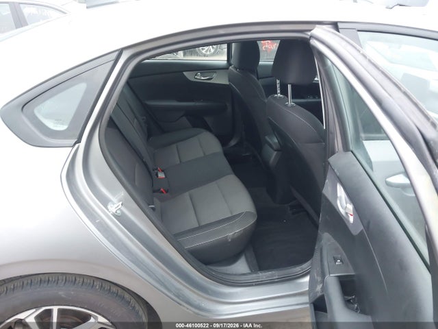 2024 Kia Forte Lxs მანქანა იყიდება აუქციონზე, vin: 3KPF24AD6RE816325, აუქციონის ნომერი: 46100522