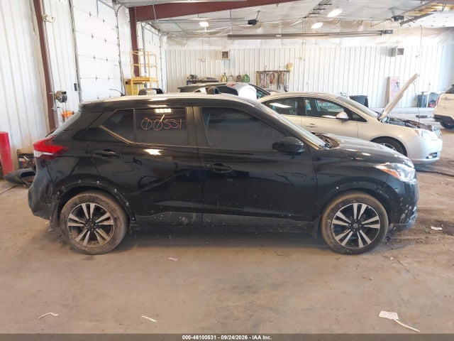 2018 Nissan Kicks Sv მანქანა იყიდება აუქციონზე, vin: 3N1CP5CU0JL508559, აუქციონის ნომერი: 46100531