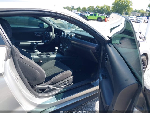 46100579 :رقم المزاد ، 1FA6P8CF5G5335388 vin ، 2016 Ford Mustang Gt مزاد بيع