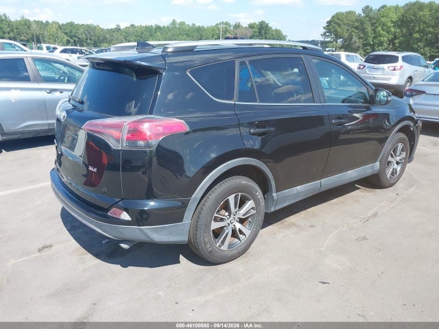 46100588 :رقم المزاد ، 2T3WFREV8HW379130 vin ، 2017 Toyota Rav4 Xle مزاد بيع